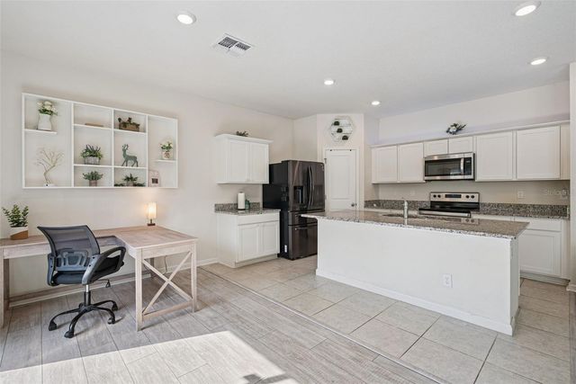 2044 CADES COVE WAY, Deland, FL 32720