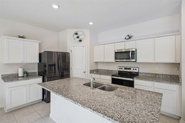 2044 CADES COVE WAY, Deland, FL 32720