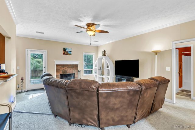 225 Twin Oaks Lane, Wetumpka, AL 36093