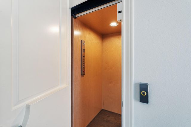 1314 Hunters Meadow Lane, Houston, TX 77055