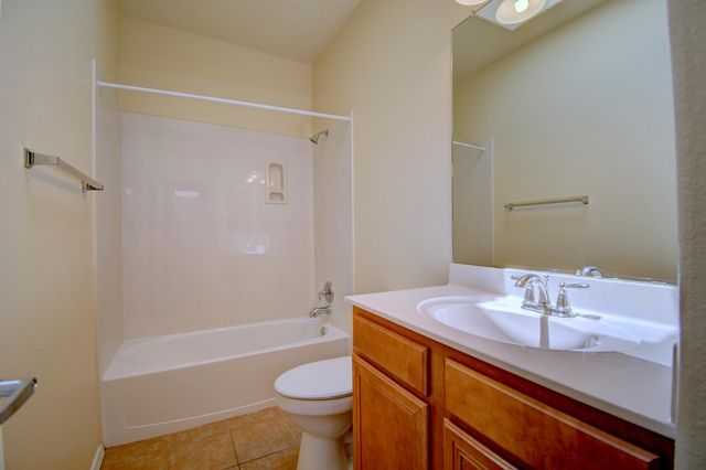931 Desert Willow Court, Bernalillo, NM 87004