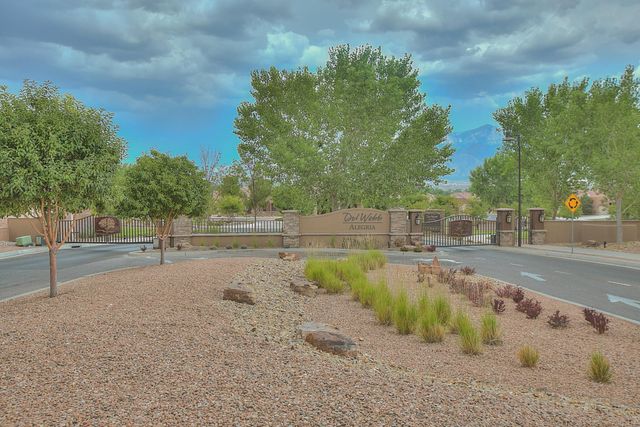 931 Desert Willow Court, Bernalillo, NM 87004