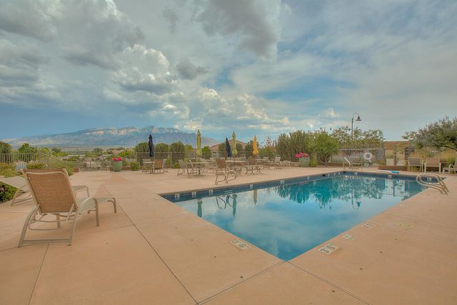 931 Desert Willow Court, Bernalillo, NM 87004