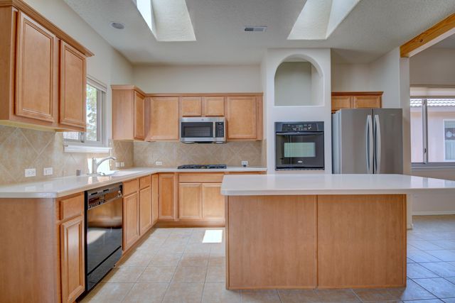 931 Desert Willow Court, Bernalillo, NM 87004