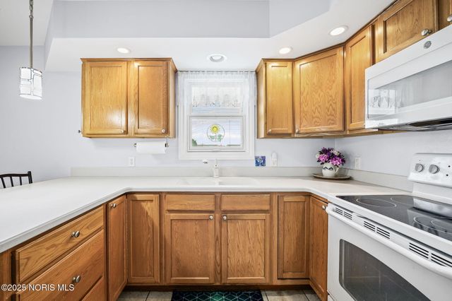 10732 S Lakes Drive, Perrysburg, OH 43551