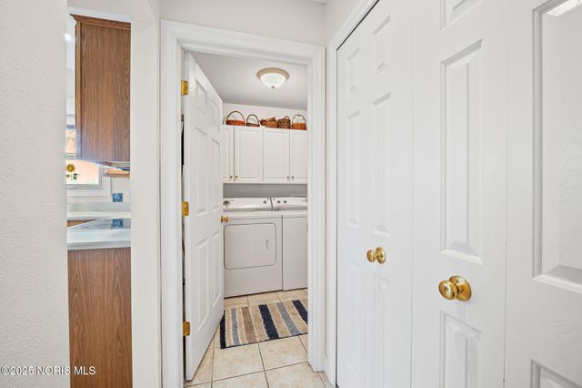 10732 S Lakes Drive, Perrysburg, OH 43551