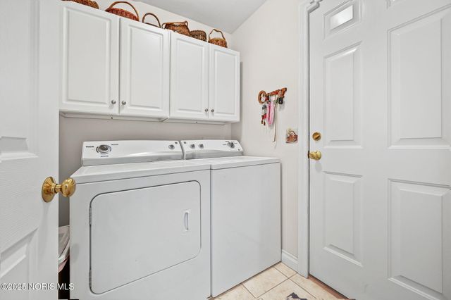 10732 S Lakes Drive, Perrysburg, OH 43551