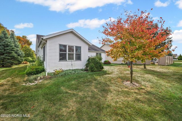 10732 S Lakes Drive, Perrysburg, OH 43551