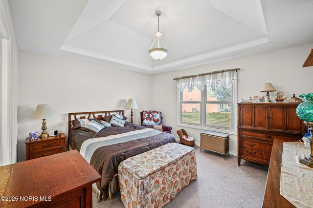 10732 S Lakes Drive, Perrysburg, OH 43551