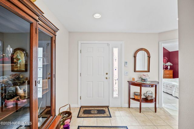 10732 S Lakes Drive, Perrysburg, OH 43551