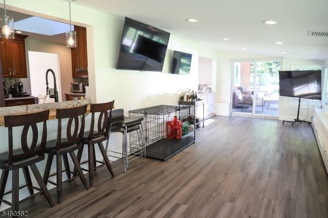 3 Openaki Rd, Randolph Twp., NJ 07869