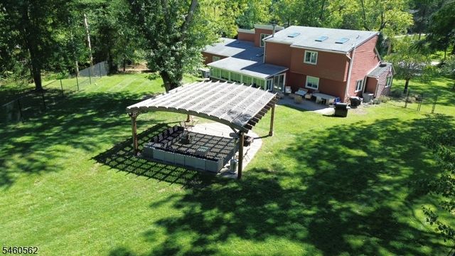 3 Openaki Rd, Randolph Twp., NJ 07869