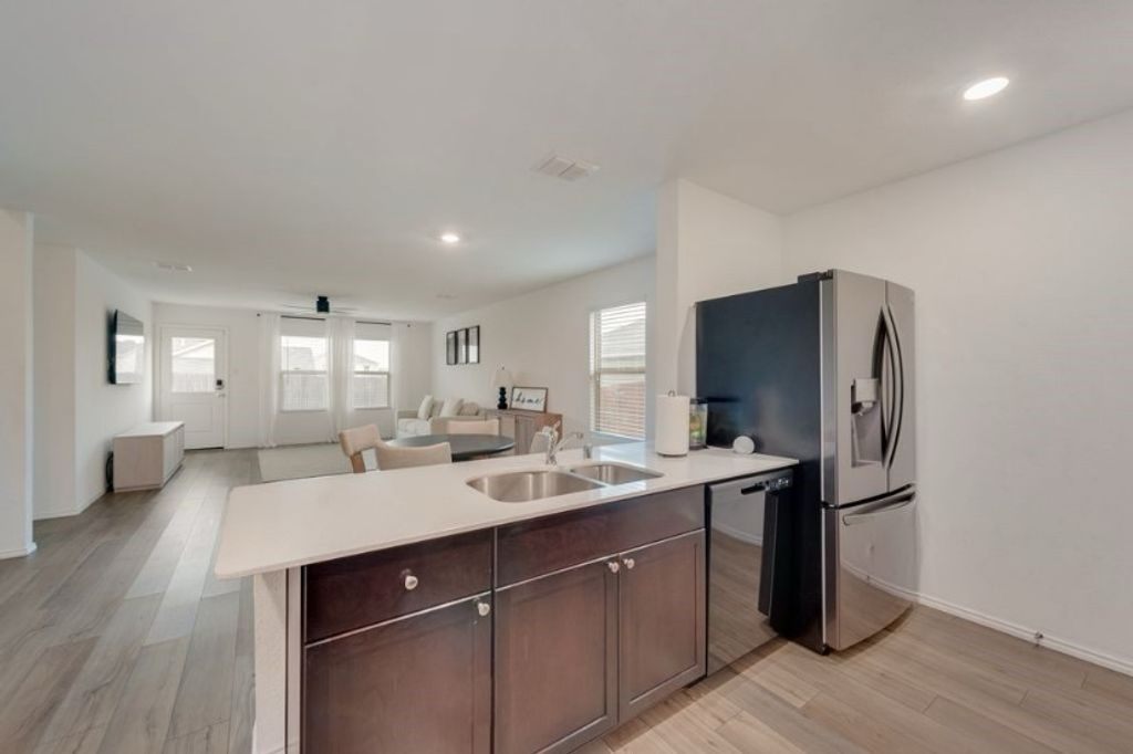 424 Frio Pass Trl, Haslet, TX 76052 — photo 2