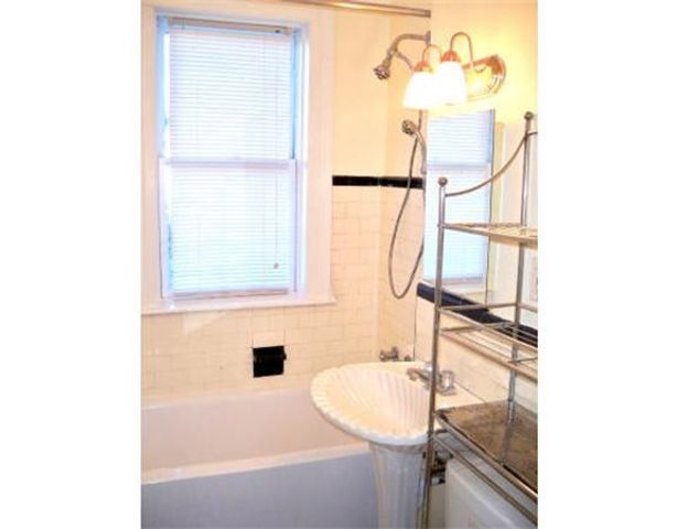 1662 Commonwealth Avenue 23, Boston, MA 02135
