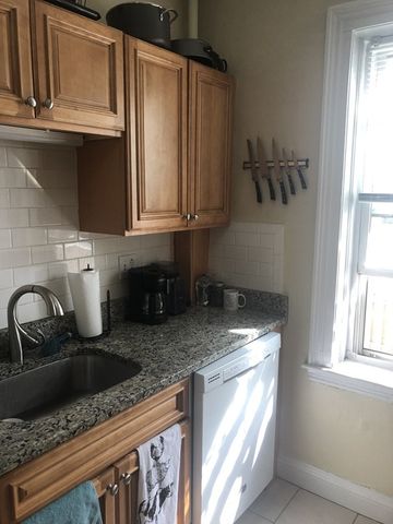 1662 Commonwealth Avenue 23, Boston, MA 02135