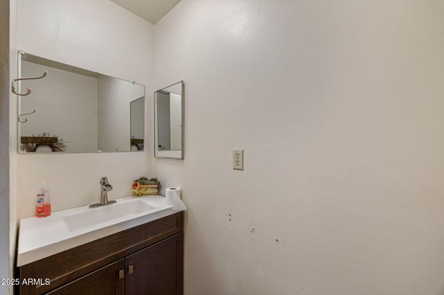 1196 Larson Road, Lakeside, AZ 85929