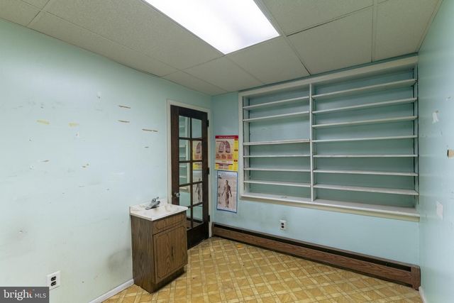 115 CLIFTON AVE, Darby, PA 19023