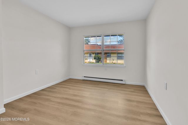 32D Yorkshire Court D, Manchester, NJ 08759