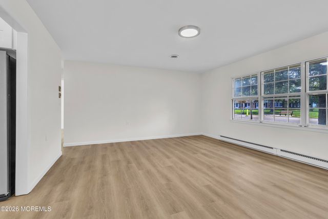 32D Yorkshire Court D, Manchester, NJ 08759