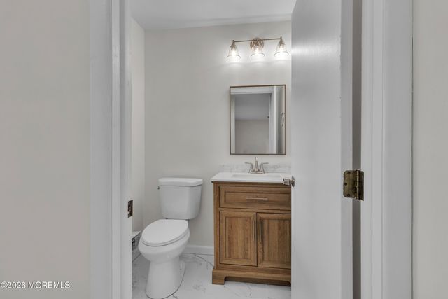 32D Yorkshire Court D, Manchester, NJ 08759