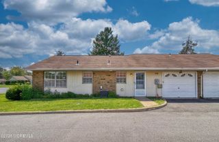 32D Yorkshire Court D, Manchester, NJ 08759