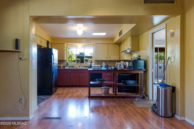 4902 E Copper Street, Tucson, AZ 85712