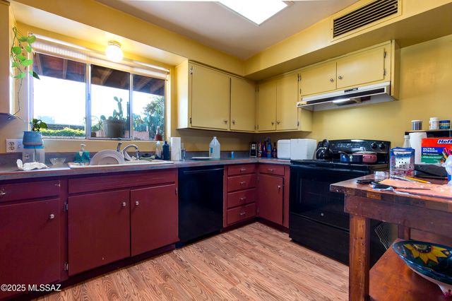 4902 E Copper Street, Tucson, AZ 85712