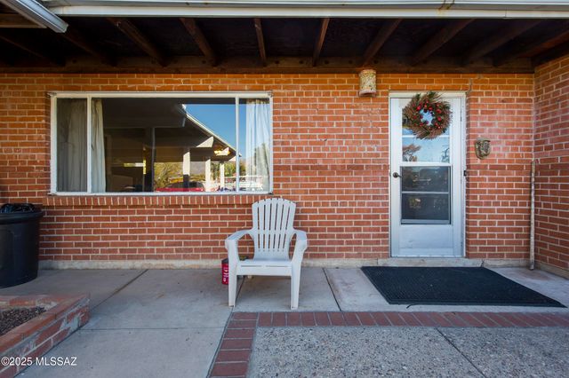 4902 E Copper Street, Tucson, AZ 85712