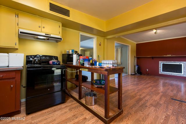 4902 E Copper Street, Tucson, AZ 85712