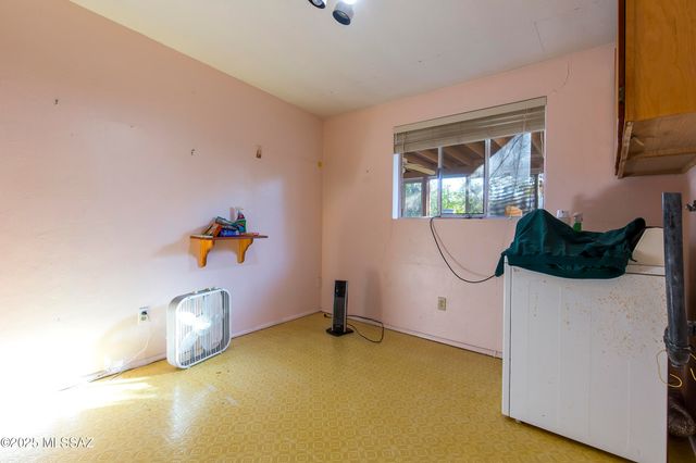 4902 E Copper Street, Tucson, AZ 85712