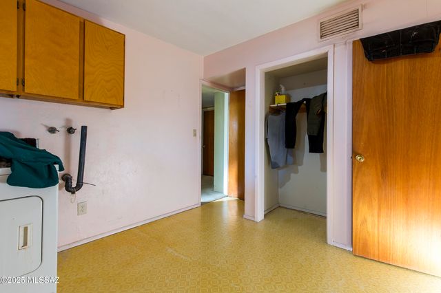 4902 E Copper Street, Tucson, AZ 85712