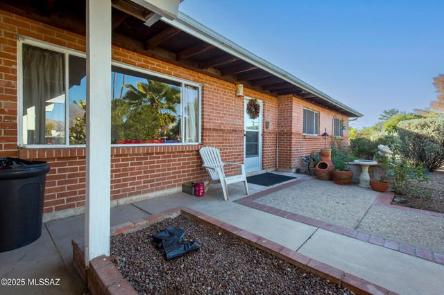 4902 E Copper Street, Tucson, AZ 85712