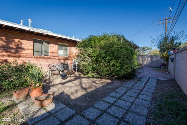 4902 E Copper Street, Tucson, AZ 85712