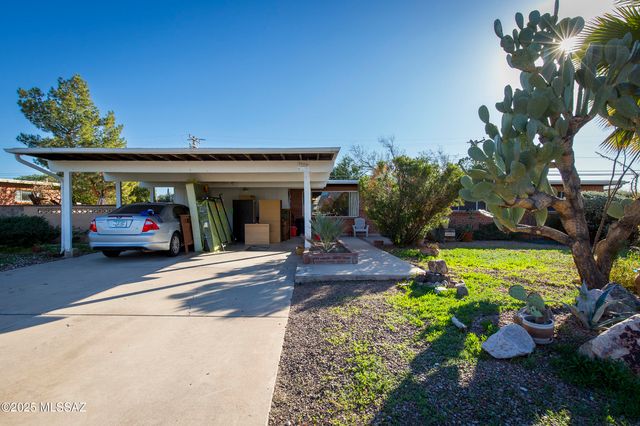 4902 E Copper Street, Tucson, AZ 85712