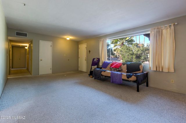 4902 E Copper Street, Tucson, AZ 85712