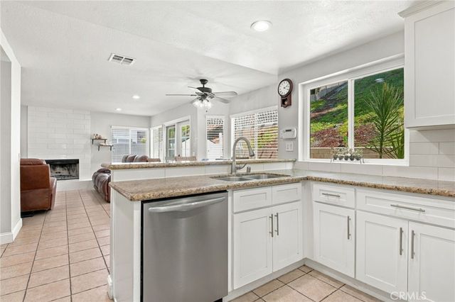 1251 Oakcrest Circle, Corona, CA 92882