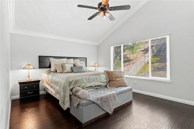 1251 Oakcrest Circle, Corona, CA 92882