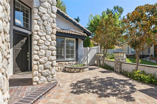 1251 Oakcrest Circle, Corona, CA 92882