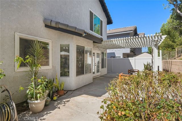 1251 Oakcrest Circle, Corona, CA 92882