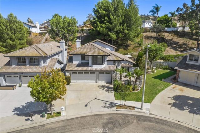 1251 Oakcrest Circle, Corona, CA 92882