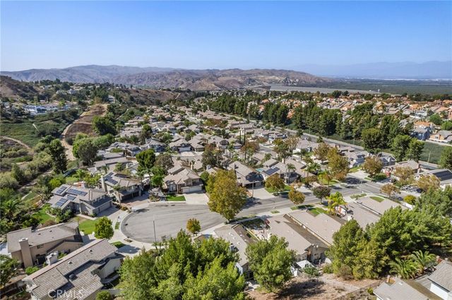 1251 Oakcrest Circle, Corona, CA 92882