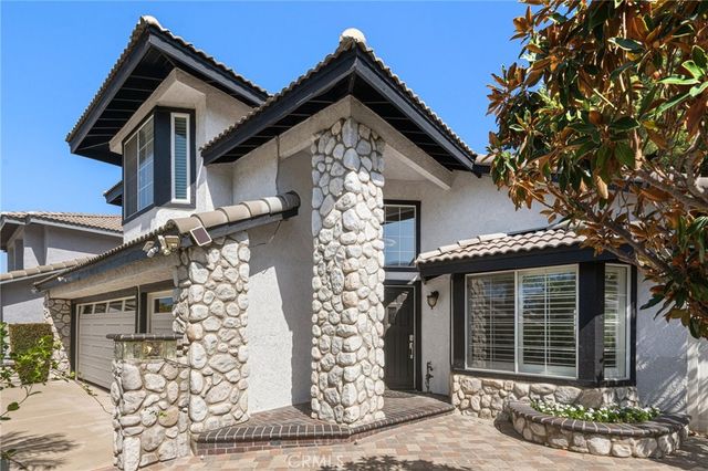 1251 Oakcrest Circle, Corona, CA 92882