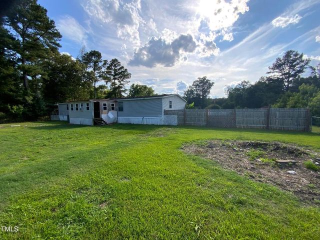 2211 Al Ray Road, Fayetteville, NC 28312