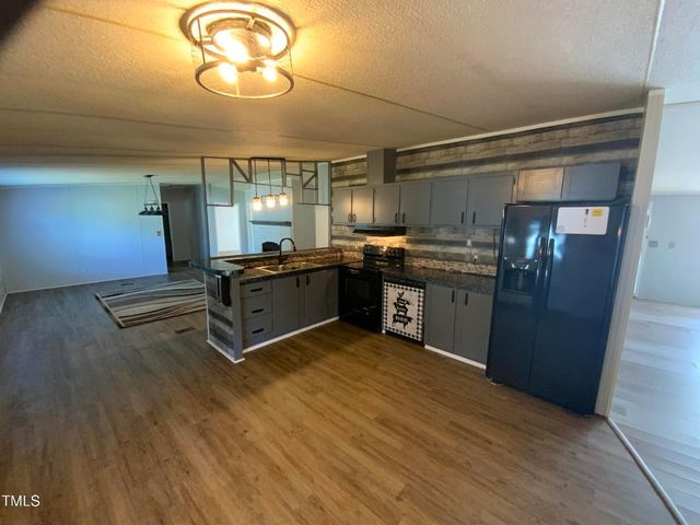 2211 Al Ray Road, Fayetteville, NC 28312