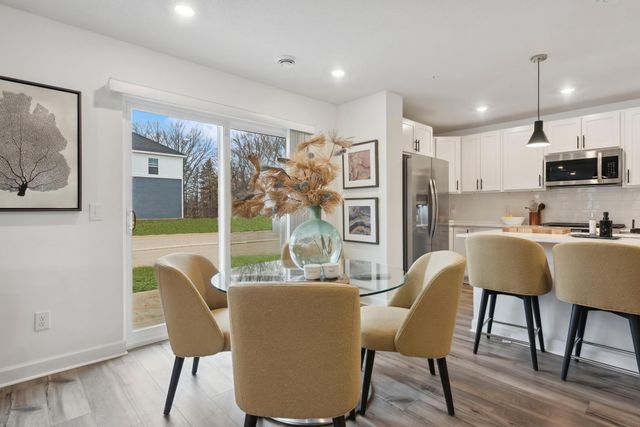 15026 Adare Way, Rosemount, MN 55068