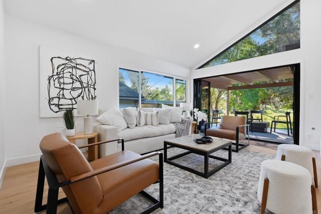 1039 La Casa Drive, San Marcos, CA 92078