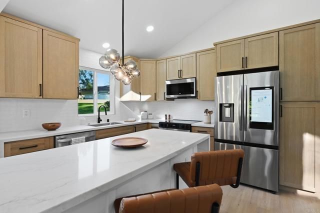 1039 La Casa Drive, San Marcos, CA 92078