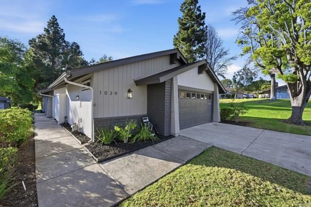 1039 La Casa Drive, San Marcos, CA 92078