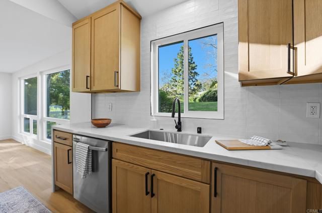 1039 La Casa Drive, San Marcos, CA 92078