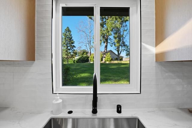 1039 La Casa Drive, San Marcos, CA 92078